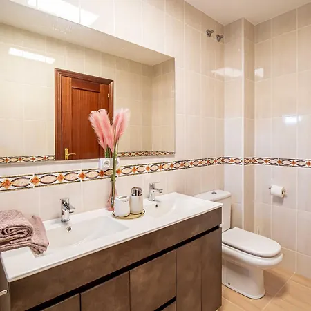 Lodge Wasi Compostela *