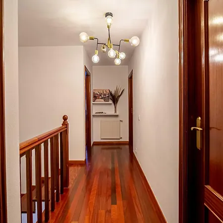 Lodge Wasi Compostela Santiago de Compostela